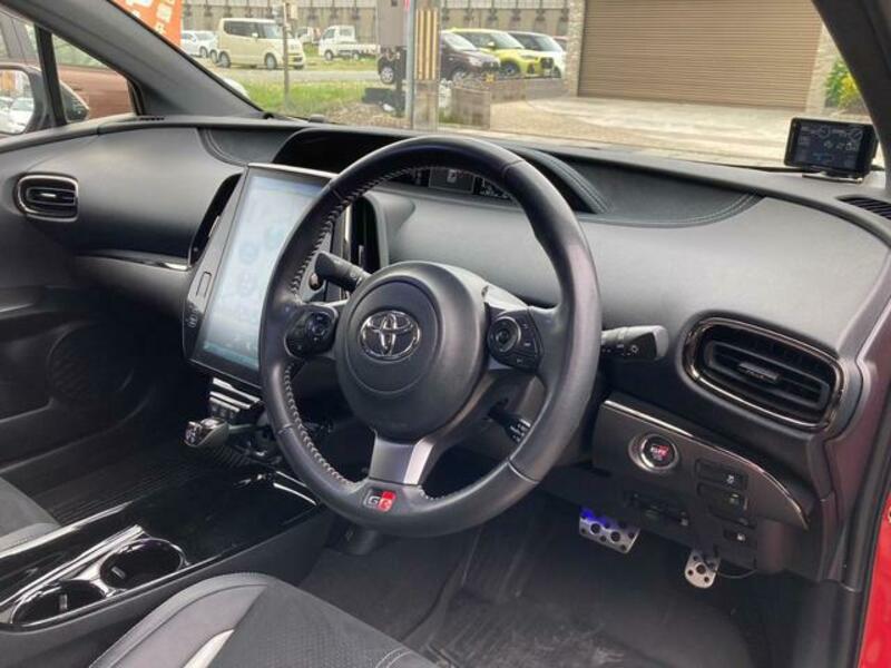 PRIUS PHV