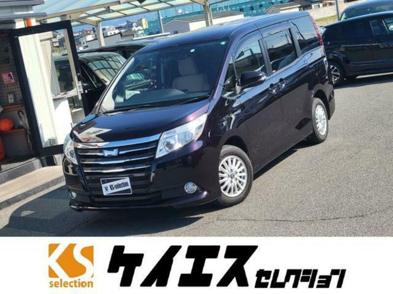 TOYOTA NOAH