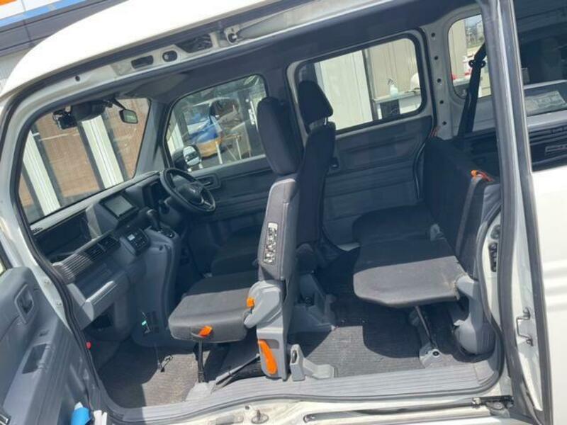 N-VAN