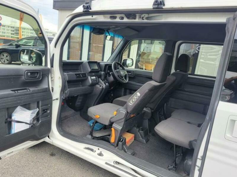 N-VAN