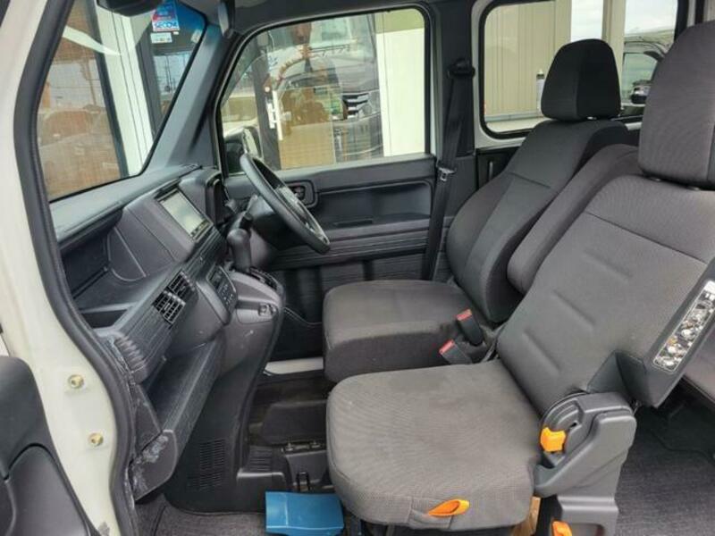 N-VAN