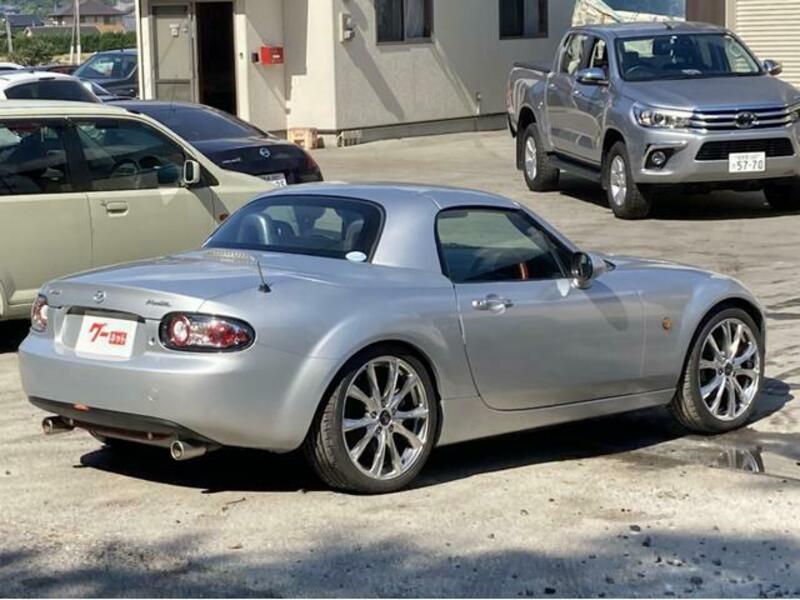 ROADSTER