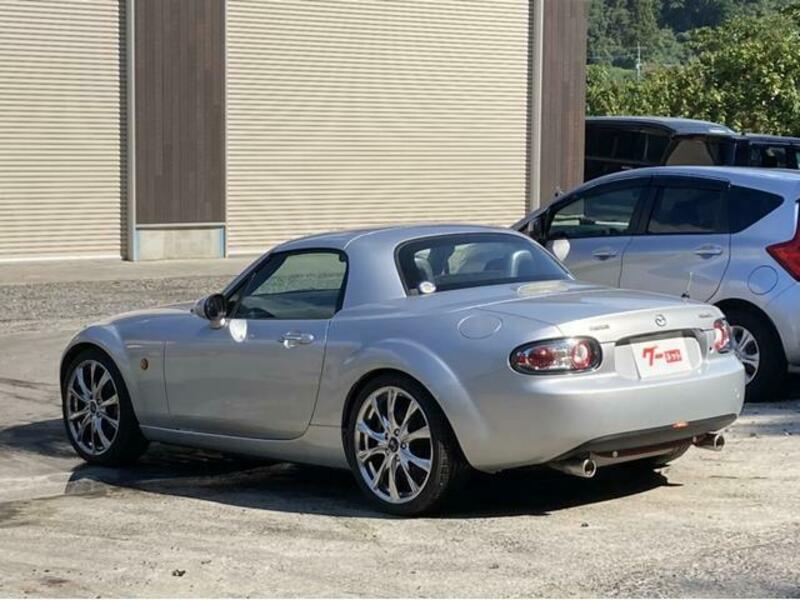 ROADSTER