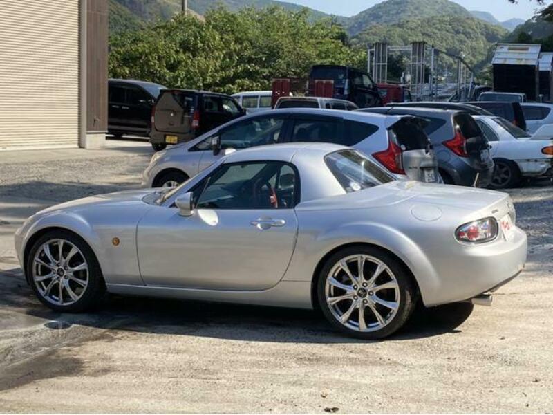 ROADSTER