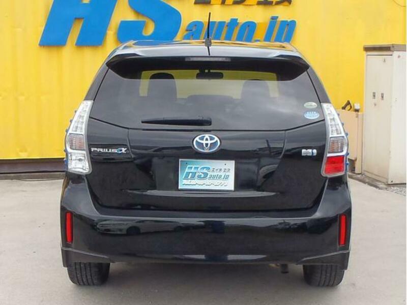 PRIUS ALPHA