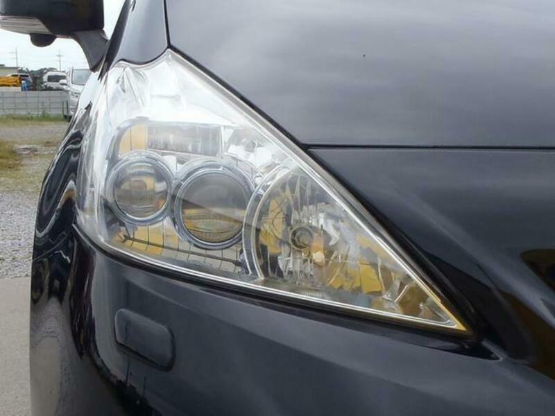 PRIUS ALPHA