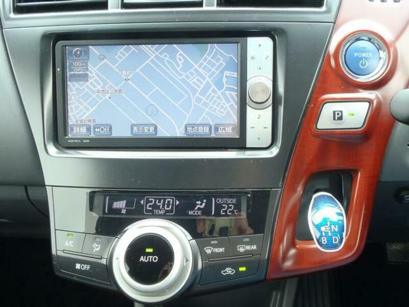 PRIUS ALPHA