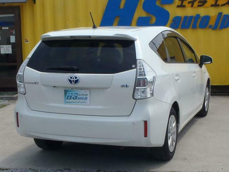 PRIUS ALPHA