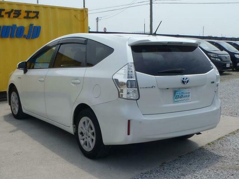 PRIUS ALPHA