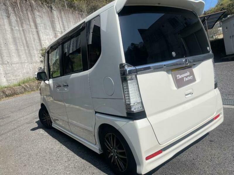 N BOX CUSTOM