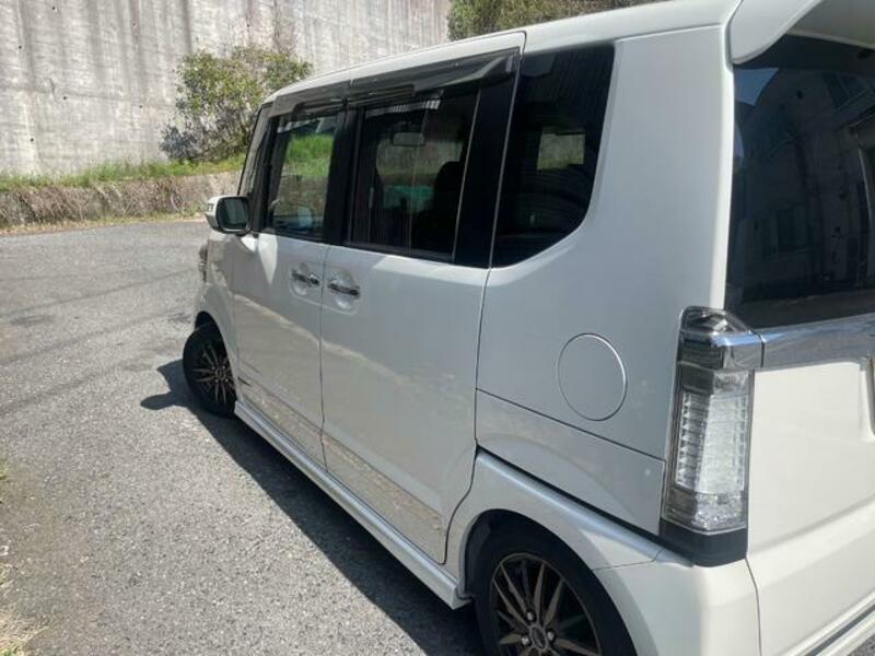 N BOX CUSTOM