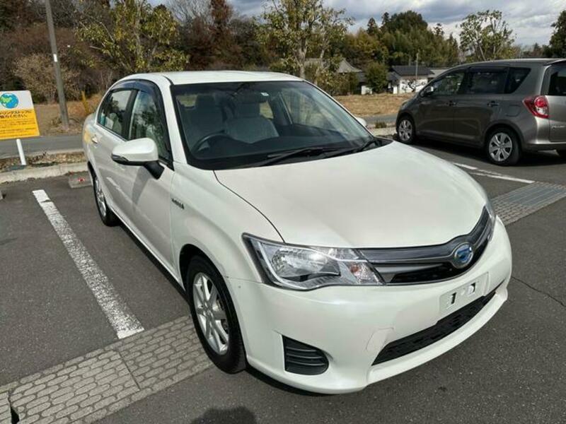 COROLLA AXIO