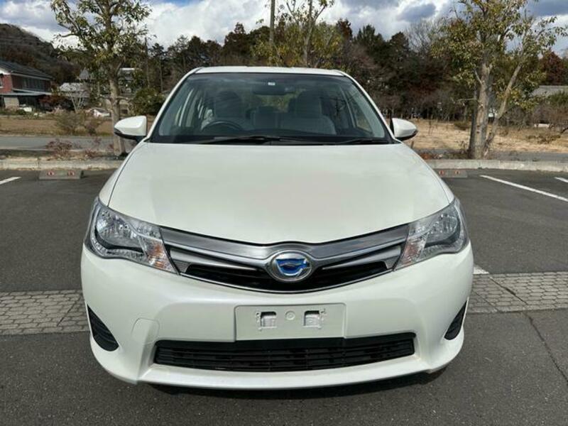 COROLLA AXIO