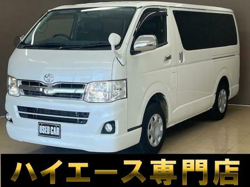TOYOTA HIACE VAN