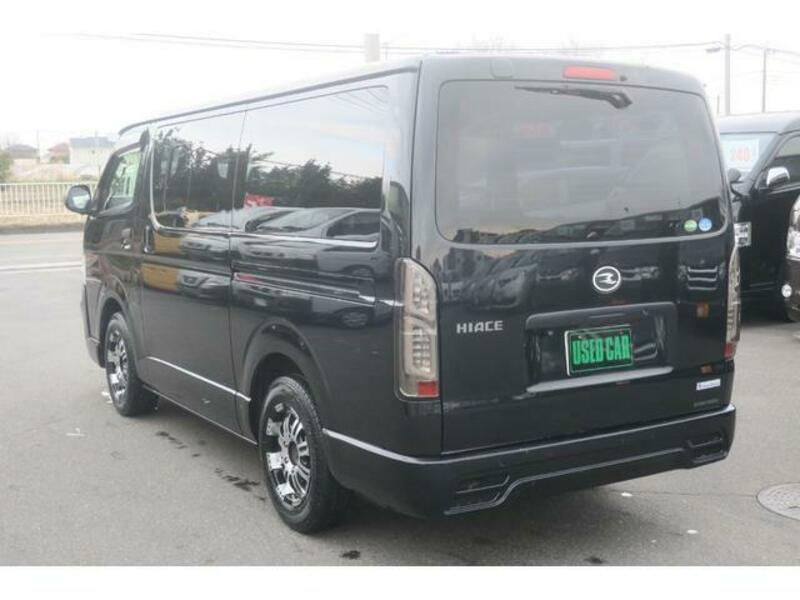 HIACE VAN