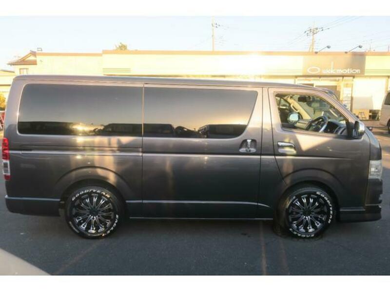 HIACE VAN