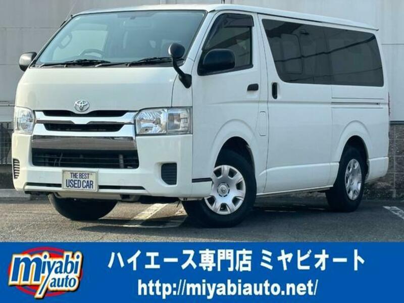 TOYOTA HIACE VAN