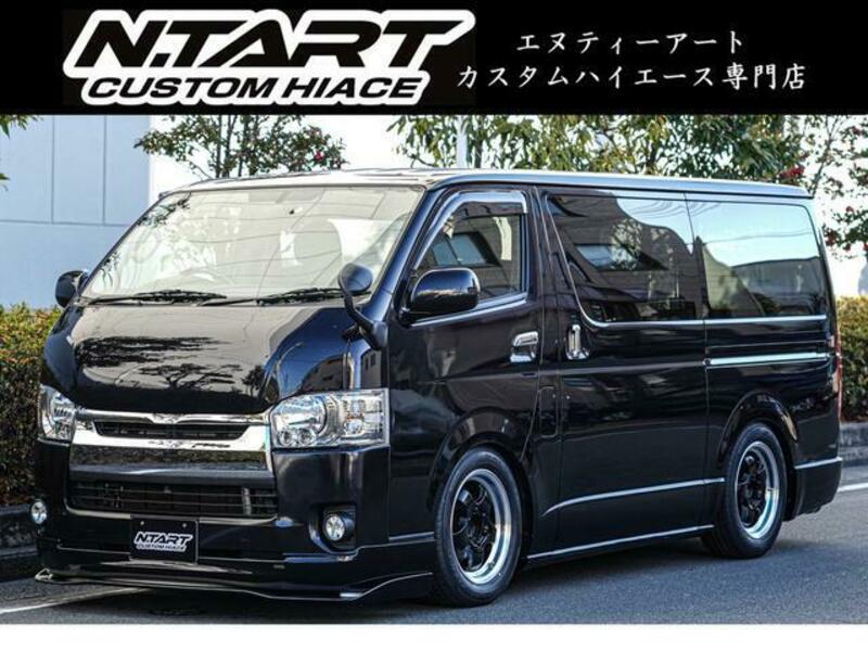 TOYOTA HIACE VAN