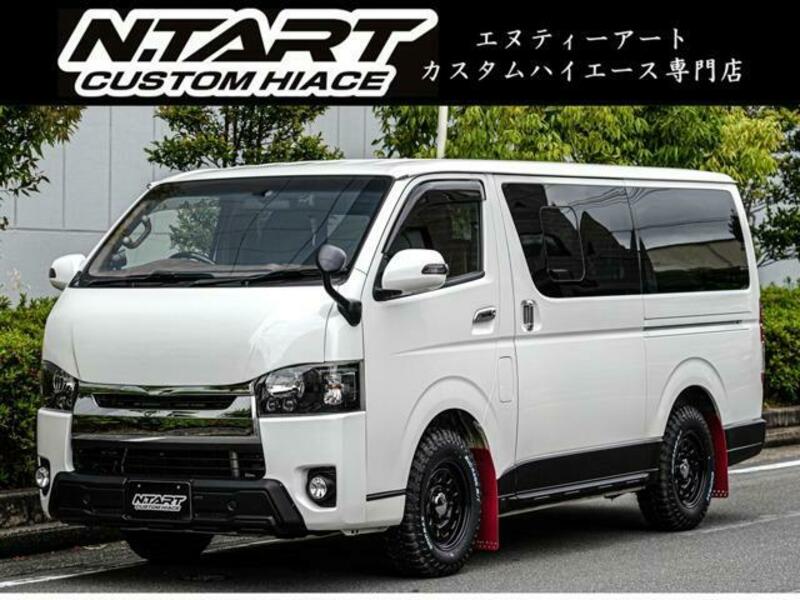 TOYOTA HIACE VAN