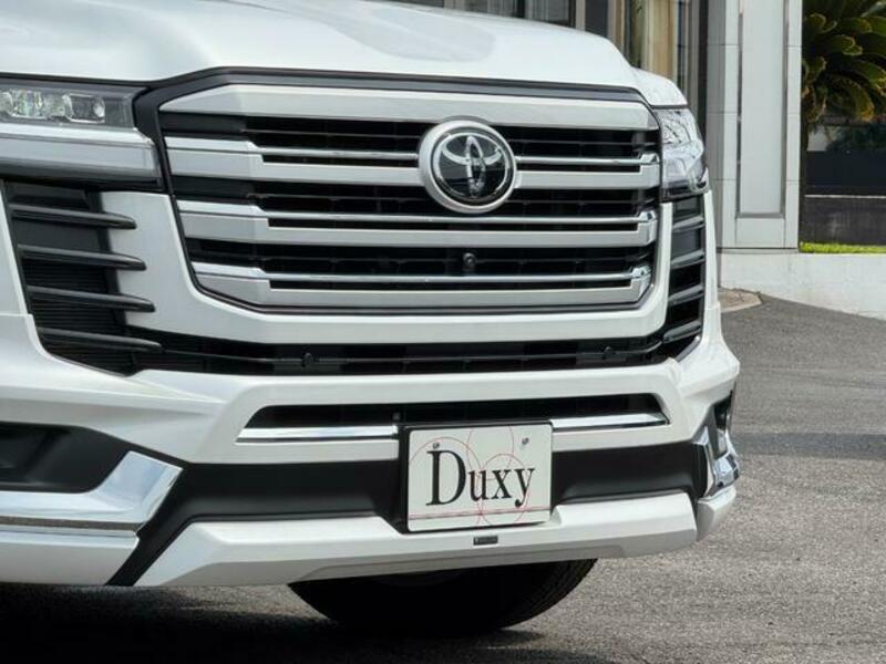 LAND CRUISER