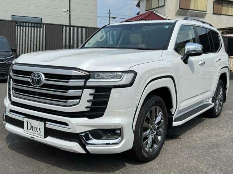LAND CRUISER
