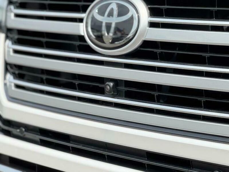 LAND CRUISER