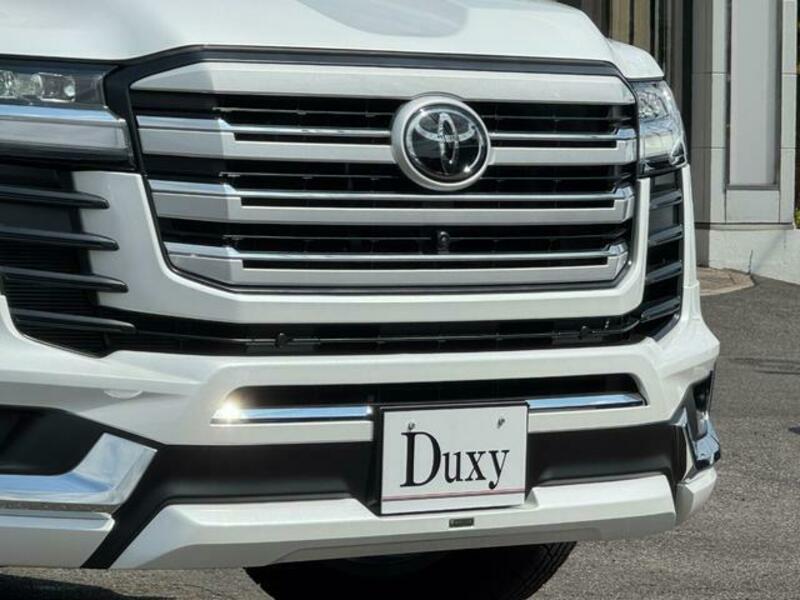 LAND CRUISER