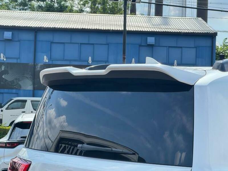 LAND CRUISER