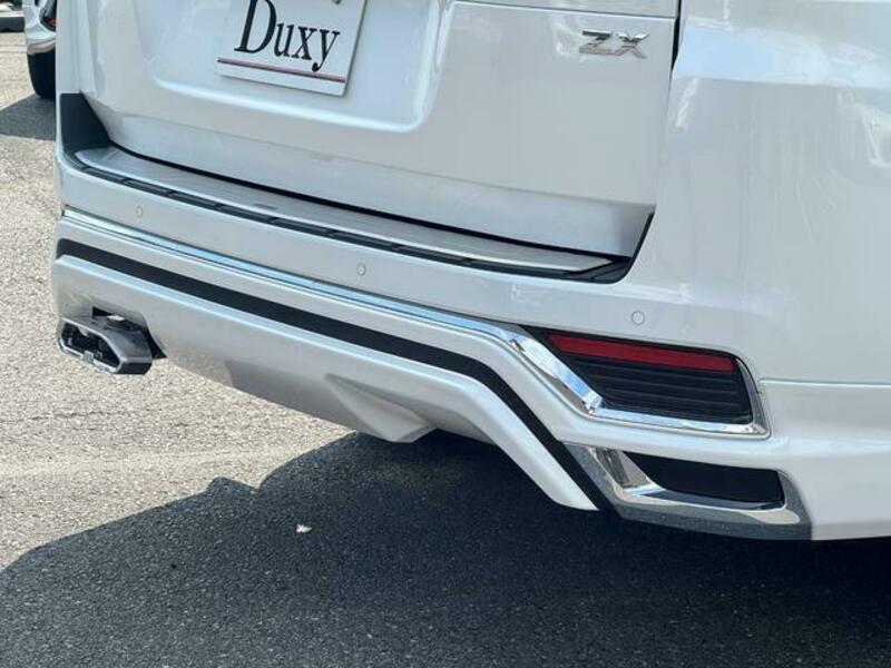LAND CRUISER