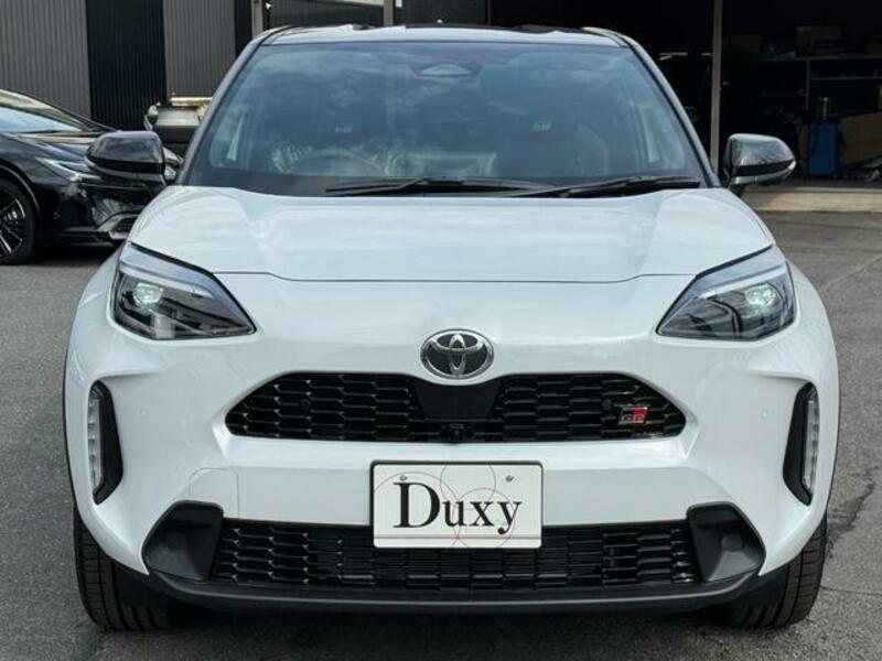 YARIS CROSS