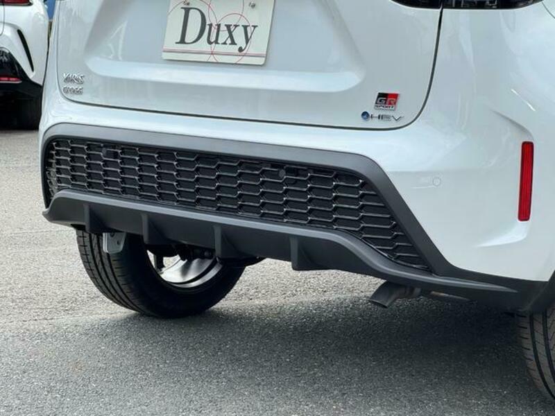 YARIS CROSS