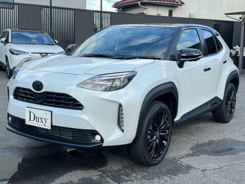 YARIS CROSS
