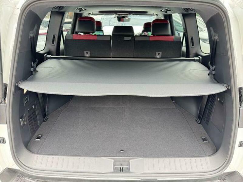 LAND CRUISER