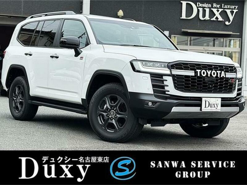 TOYOTA LAND CRUISER