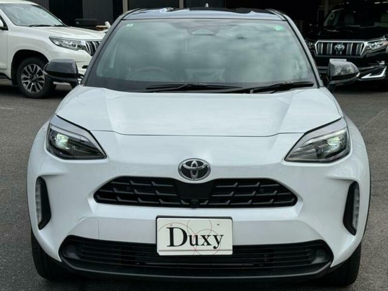 YARIS CROSS