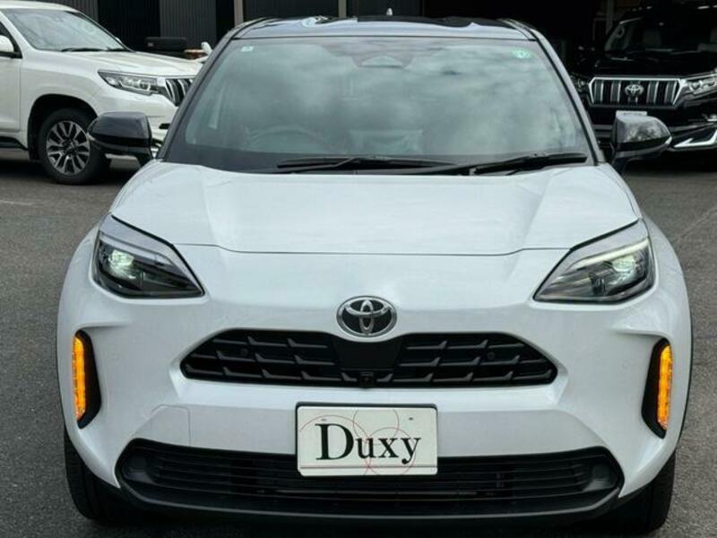 YARIS CROSS