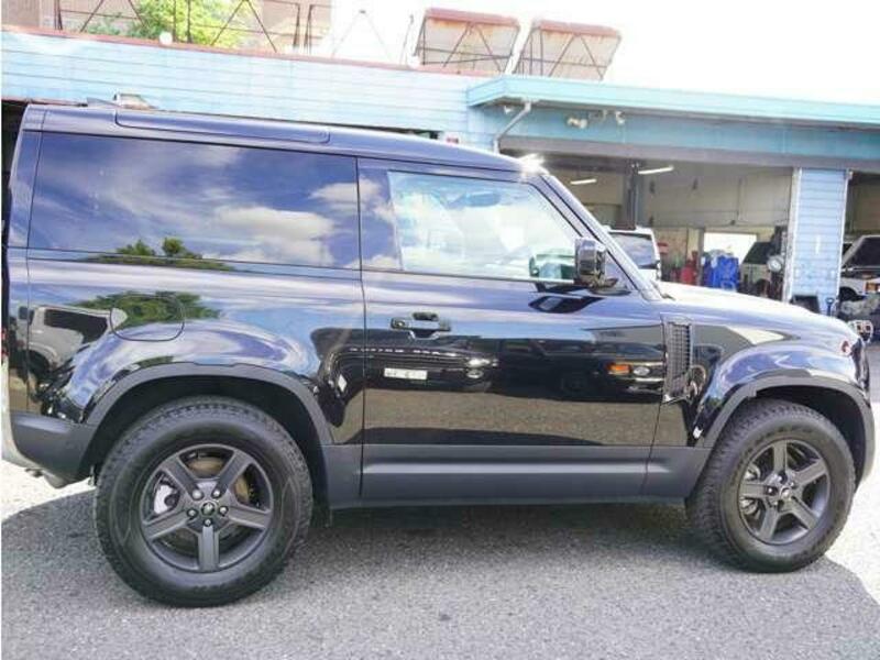 DEFENDER