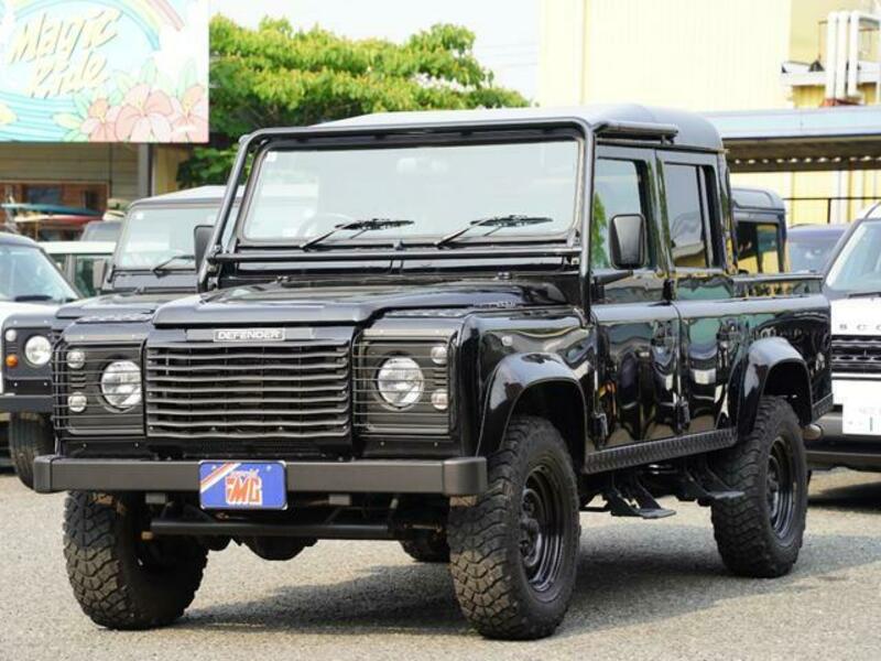 LAND ROVER DEFENDER