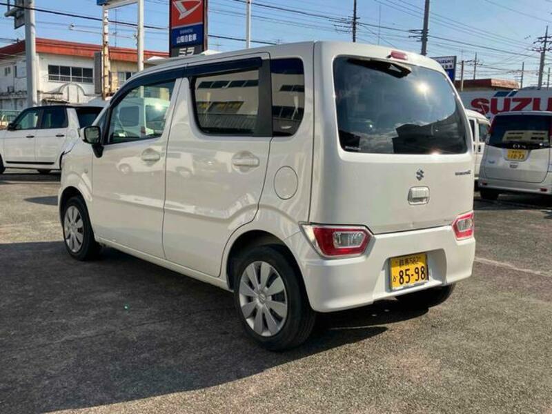 WAGON R