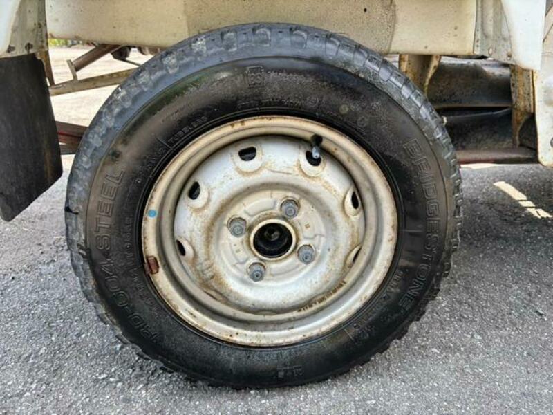 CARRY TRUCK
