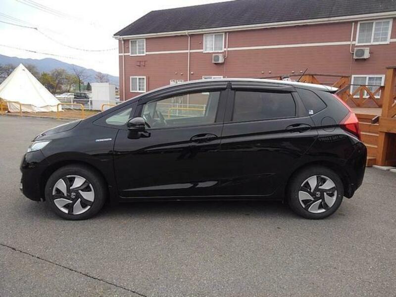 FIT HYBRID