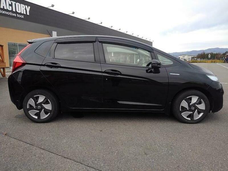 FIT HYBRID