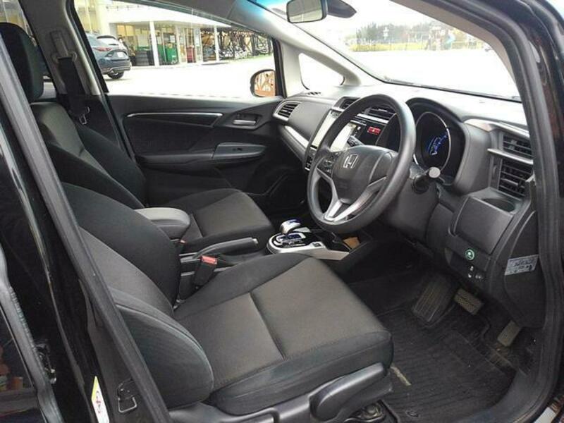 FIT HYBRID