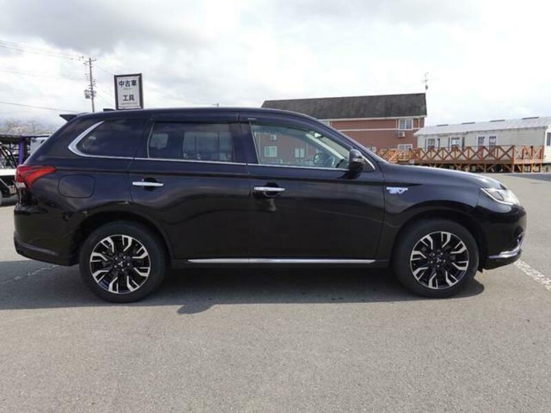 OUTLANDER PHEV