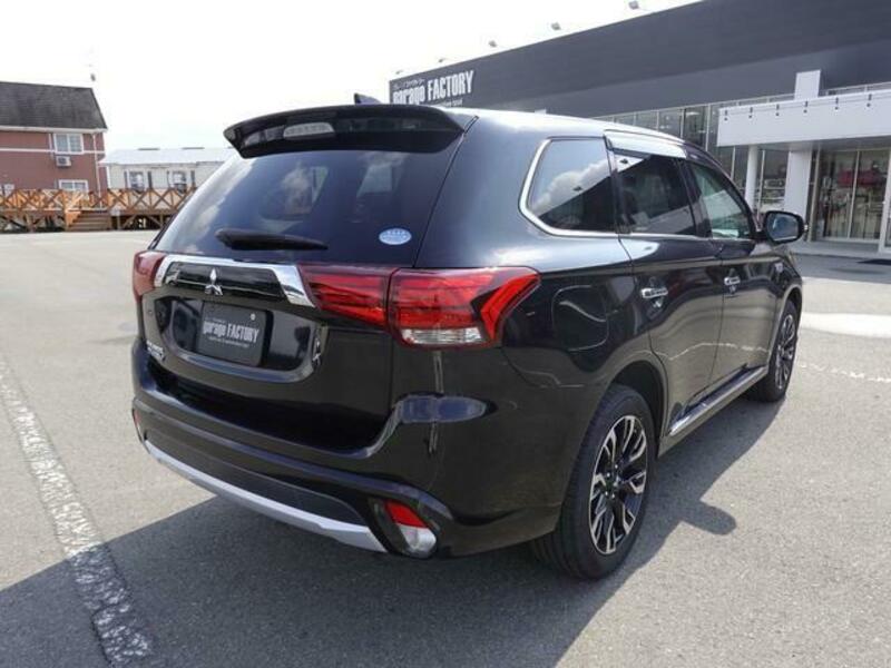 OUTLANDER PHEV