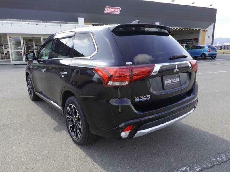 OUTLANDER PHEV
