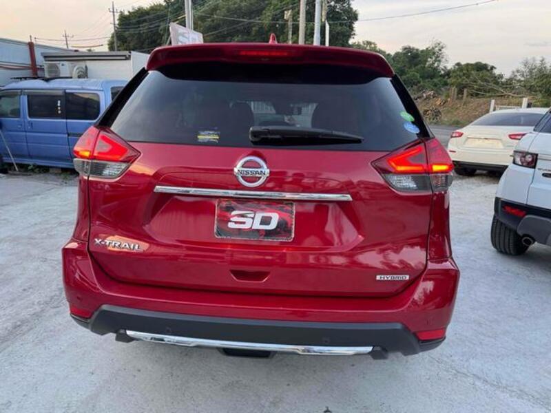 X-TRAIL