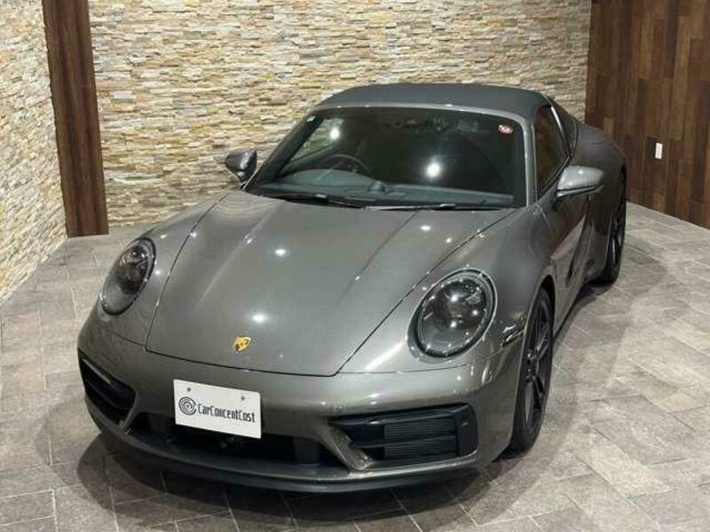 911