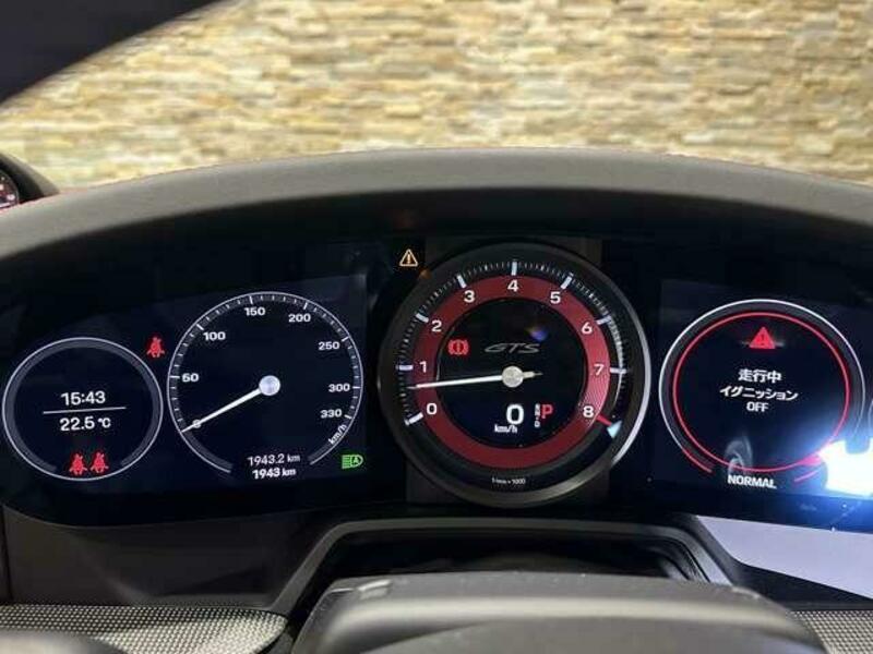911