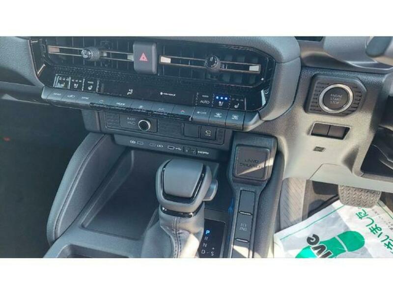 LAND CRUISER 250